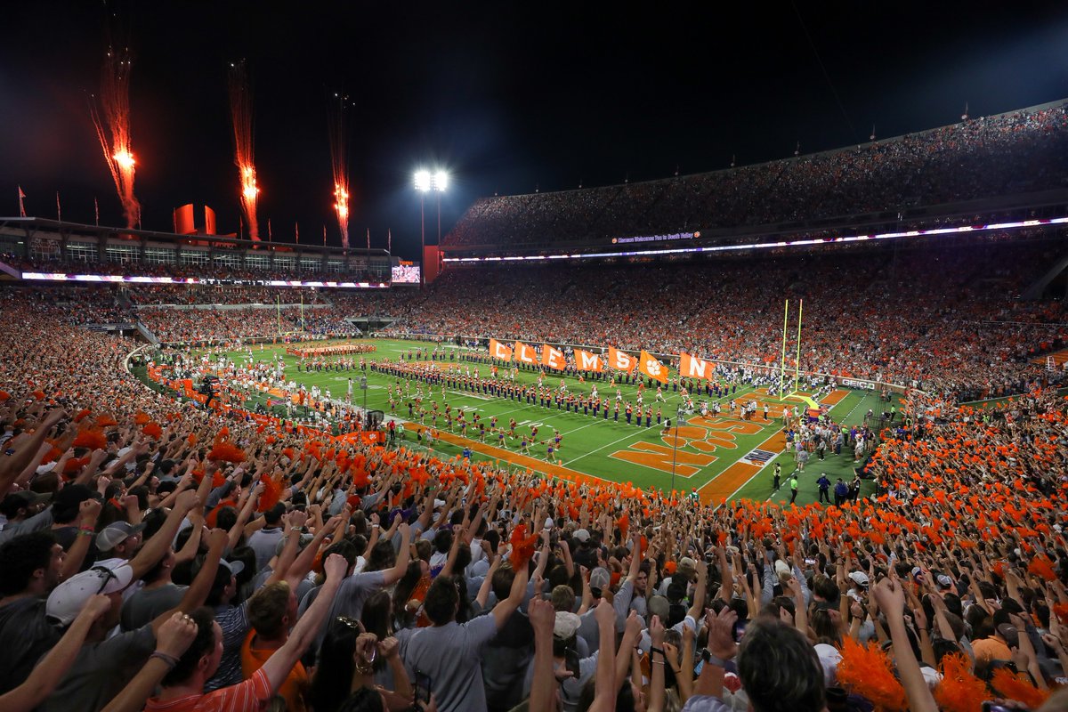 ClemsonTigers's tweet photo. Only 25 days until the Tigers are back at home 🧡🏈 https://t.co/VKhFnPcCdz