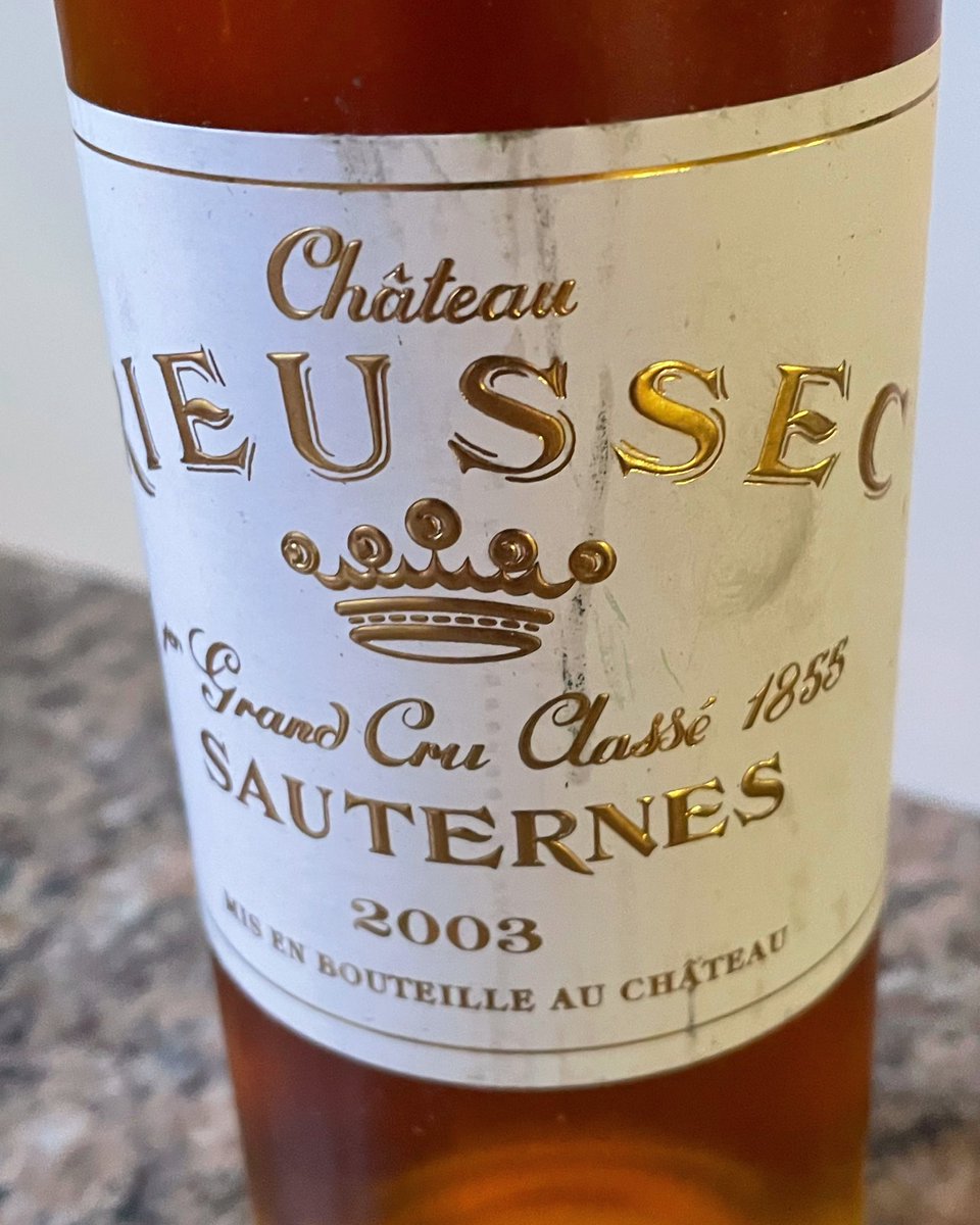 chriswinedoctor's tweet photo. A good chance to tuck into another 2003 this evening. #bordeaux #bordeauxwine #sauternes #chateaurieussec #rieussec #wine https://t.co/DcdnKWkmqT