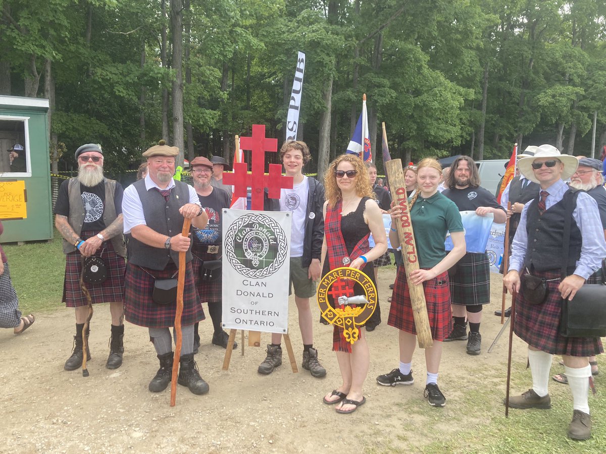 ClanDonaldSO's tweet photo. Clan Donald Southern Ontario had tons of fun at this year’s @FergusScotFest! https://t.co/FVcOzE0dMg