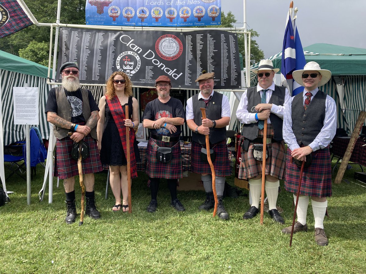 ClanDonaldSO's tweet photo. Clan Donald Southern Ontario had tons of fun at this year’s @FergusScotFest! https://t.co/FVcOzE0dMg