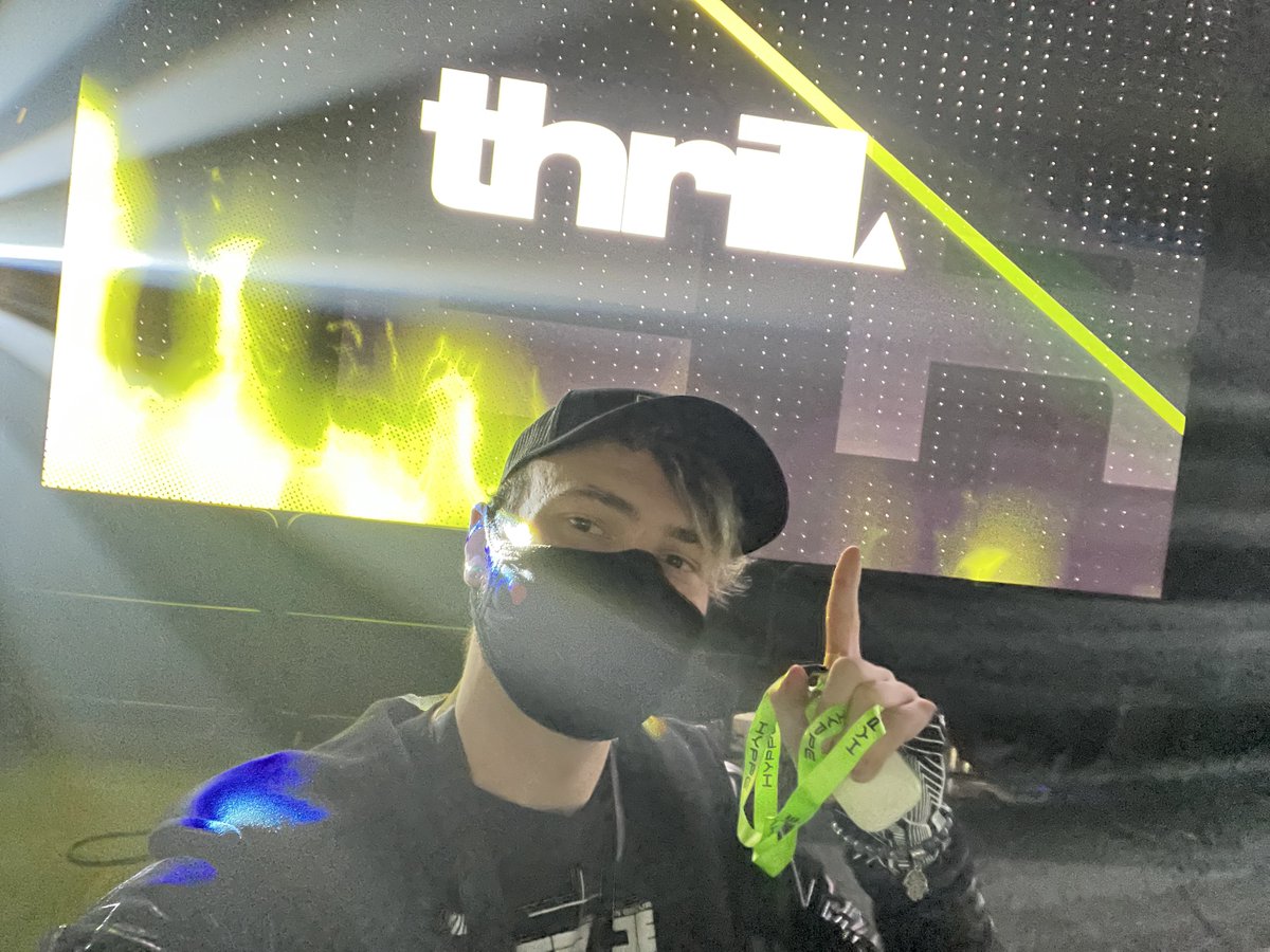 𝙏𝙝𝙧𝙞𝙡𝙡 tweet media