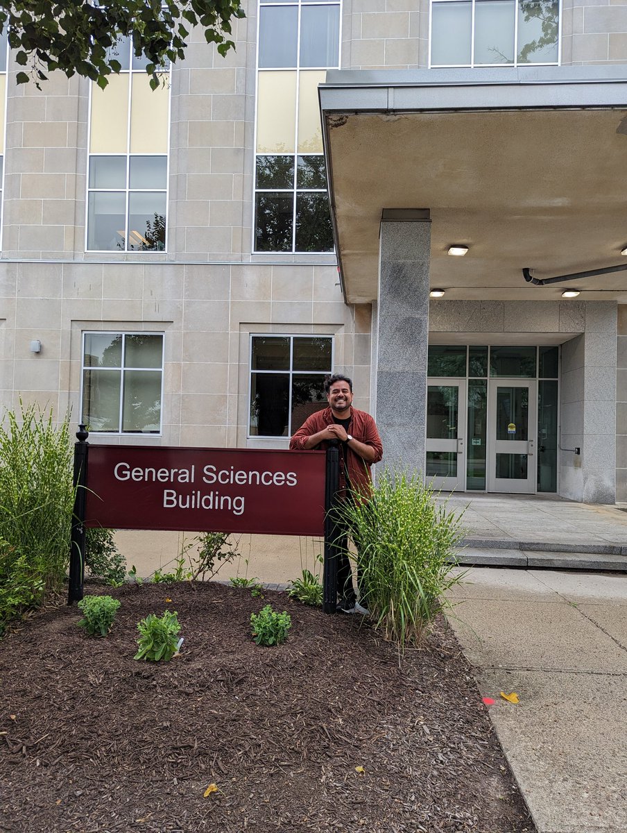 Life update! Today is my 1st day as an Assistant Professor in @McMasterSEES where I'll be teaching a variety of Earth science courses! Incredibly grateful and humbled by this opportunity! Thankful to everyone who has supported me and lifted me up in this journey! Sí se pudo🇵🇪