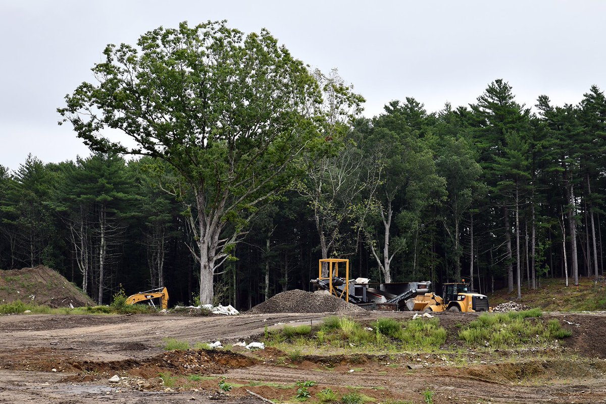 HanoverMA's tweet image. A controlled detonation is scheduled at the former National Fireworks Site in Hanover, Massachusetts, for Thursday, August 17, 2023, between 3:00 PM and 4:00 PM. Visit bit.ly/33nmXmj for additional information and updates.