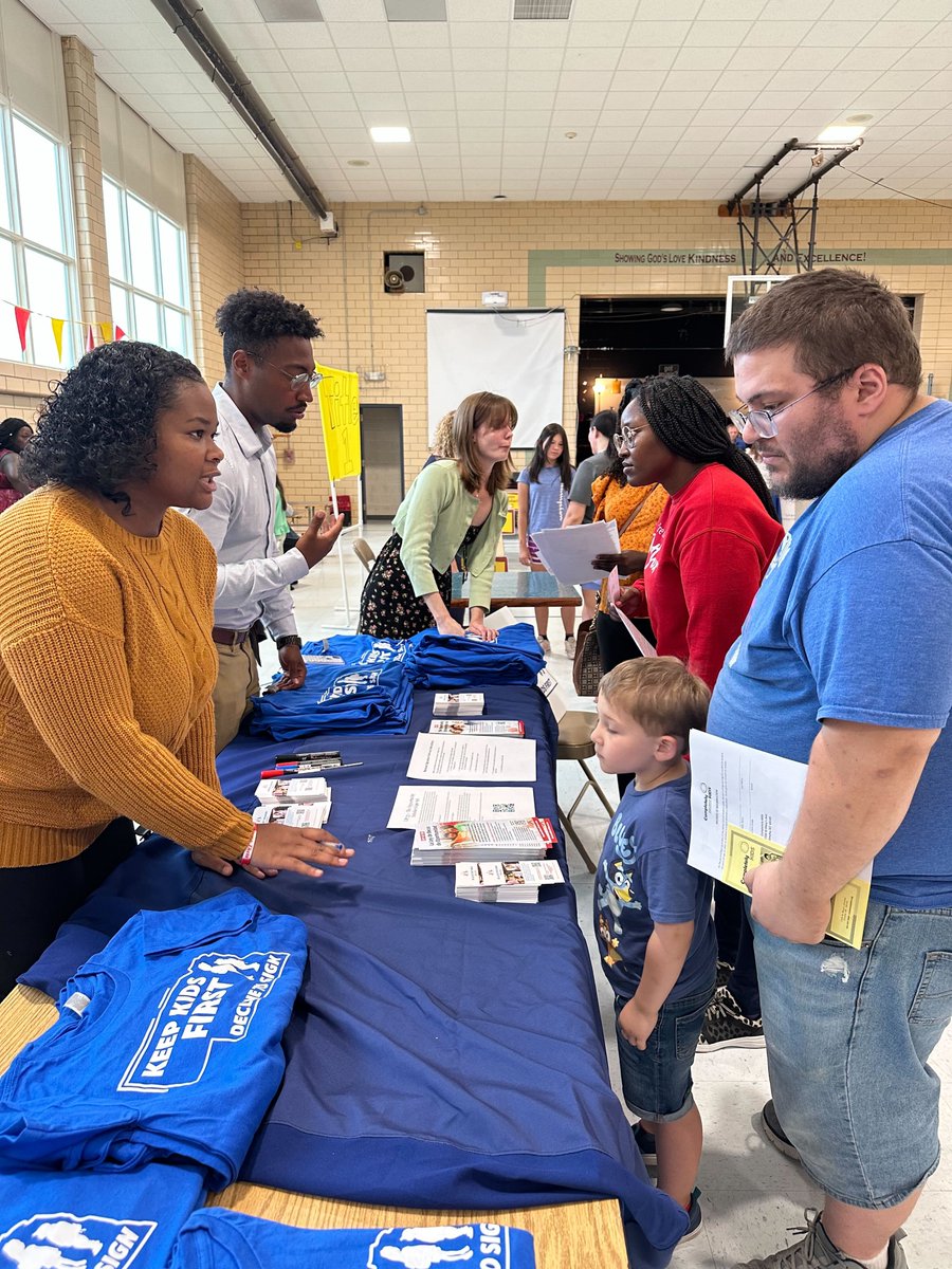 KeepKidsFirstNE's tweet photo. Our volunteers are fighting to give ALL Nebraska students the education options they deserve. Don't let teachers' unions take Opportunity Scholarships away from families. Learn more and get involved at: https://t.co/aI18B7Azl2

#KeepKidsFirst #DeclinetoSign https://t.co/kPHV8MnDgZ