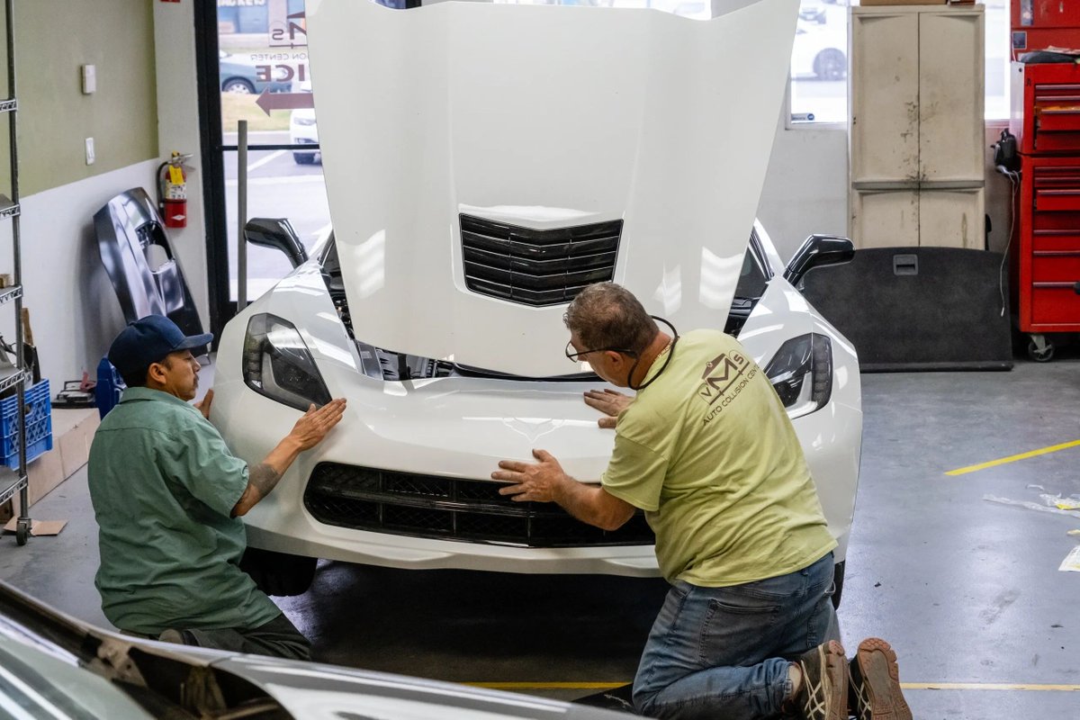 vmscollision's tweet image. If you've been in a minor accident, we're here to help get your ride back on the road. When accidents happen-- don't panic. We're always here to help.