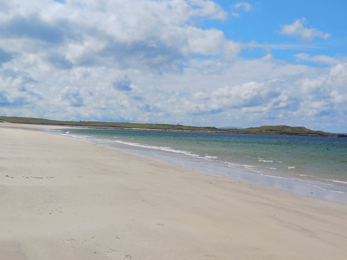 dillon_suzanne's tweet photo. Loving Donegal.  Heals the soul and great padding too! https://t.co/tyeoIFI32C