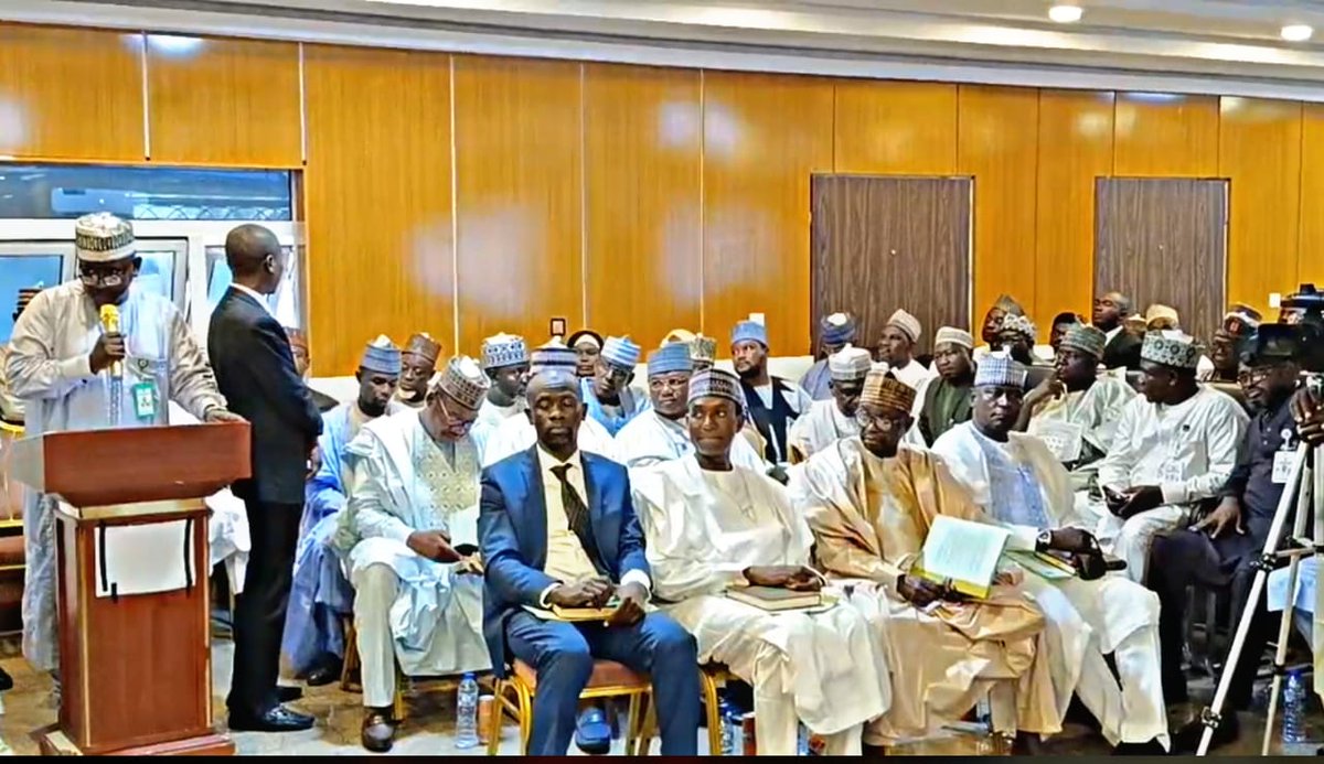 Kabir Dankasa 𝕏 (@kdankasa) on Twitter photo PRESS STATEMENT
GOVERNOR DAUDA LAWAL SWEARS IN 18 COMMISSIONERS, ASSIGNS PORTFOLIOS
Zamfara State Governor, <a href="/daudalawal_/">Dauda Lawal</a> on Tuesday, inaugurated 18 newly appointed commissioners that would constitute the State Executive Council. PRESS STATEMENT
GOVERNOR DAUDA LAWAL SWEARS IN 18 COMMISSIONERS, ASSIGNS PORTFOLIOS
Zamfara State Governor, <a href="/daudalawal_/">Dauda Lawal</a> on Tuesday, inaugurated 18 newly appointed commissioners that would constitute the State Executive Council.