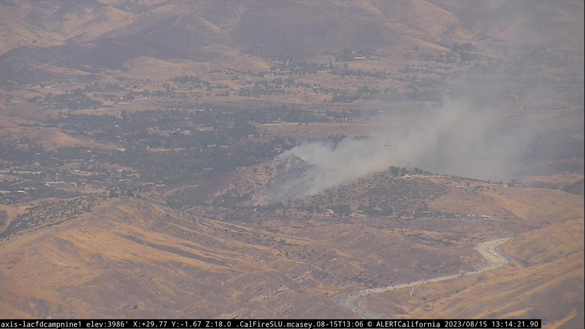 engineco16's tweet image. Right around 30 acres. #BakerFire #AguaDulce