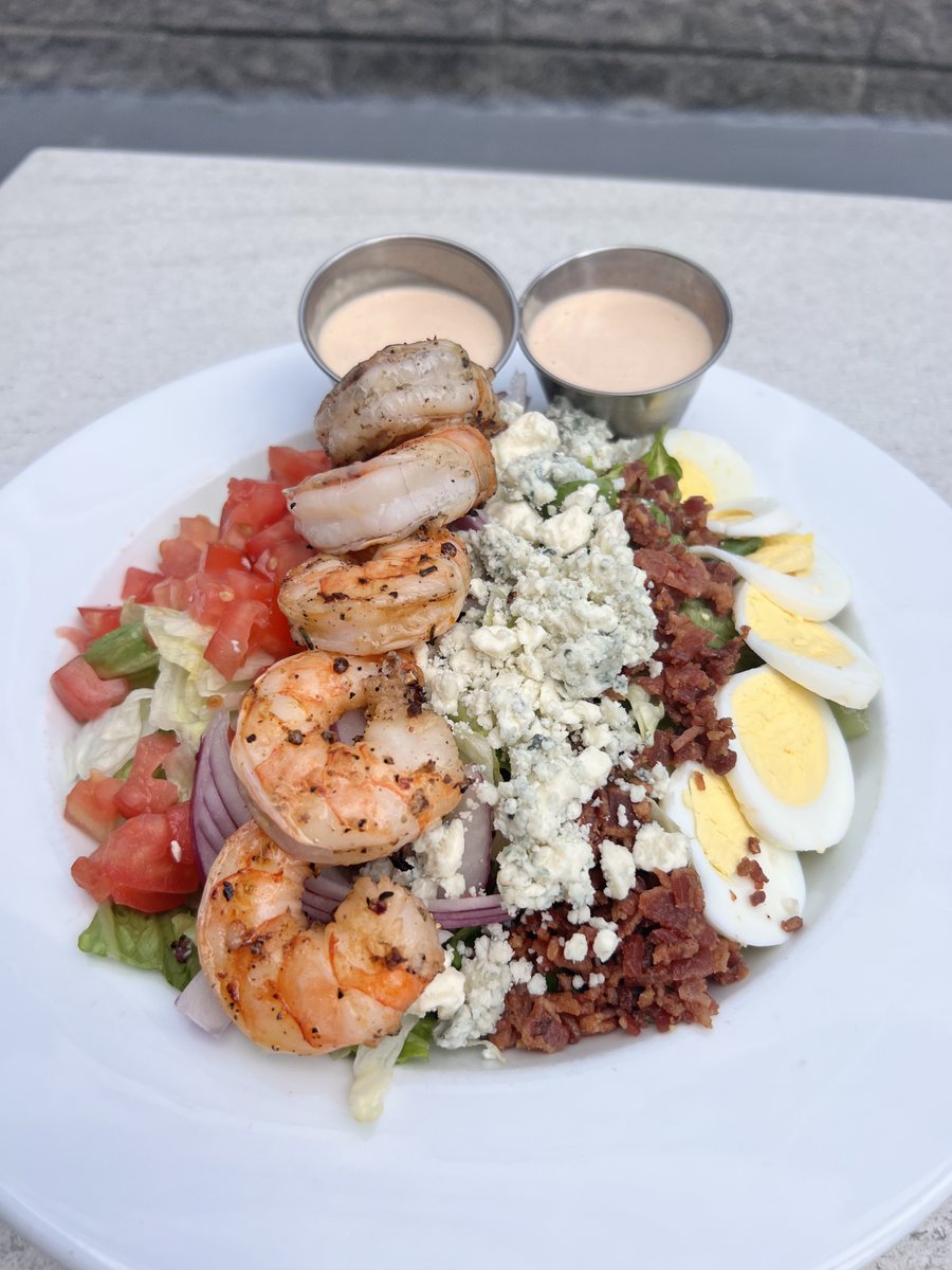 We can't stop thinking about our dreamy Shrimp Cobb Salad. 😍 Full of color and flavor, this salad hits the spot every time! #dantannas #atl #atlfood