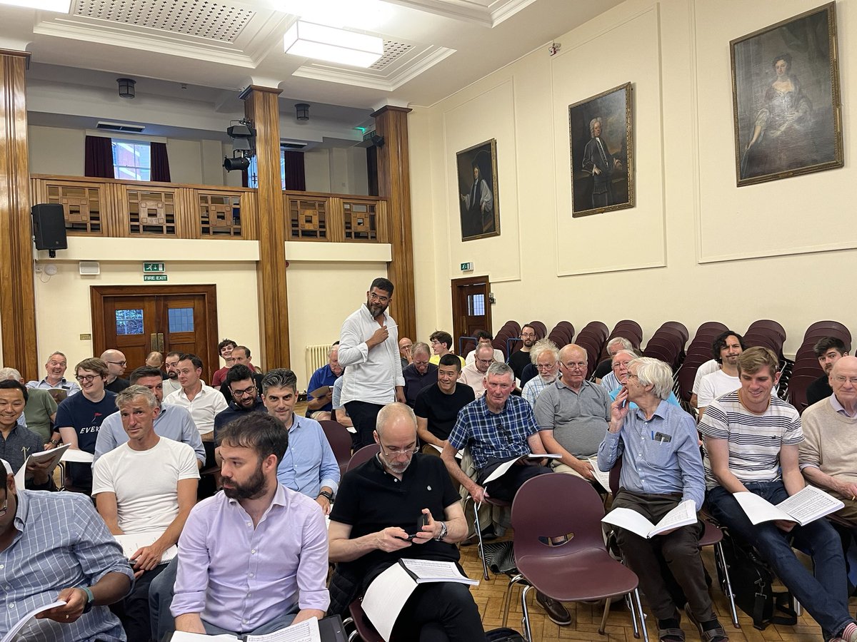 LSChorus's tweet photo. T-minus seven days until our next performance @bbcproms with @londonsymphony and @SirSimonRattle !
Another great rehearsal with Lionel and @barbarahoefling, perfecting our final Himmel’s and heilig’s!
#bbcproms #prom49 #whyareallthemeninthechapel?
🎟️ https://t.co/LFYXaPKJje https://t.co/9eZjCZgRuu