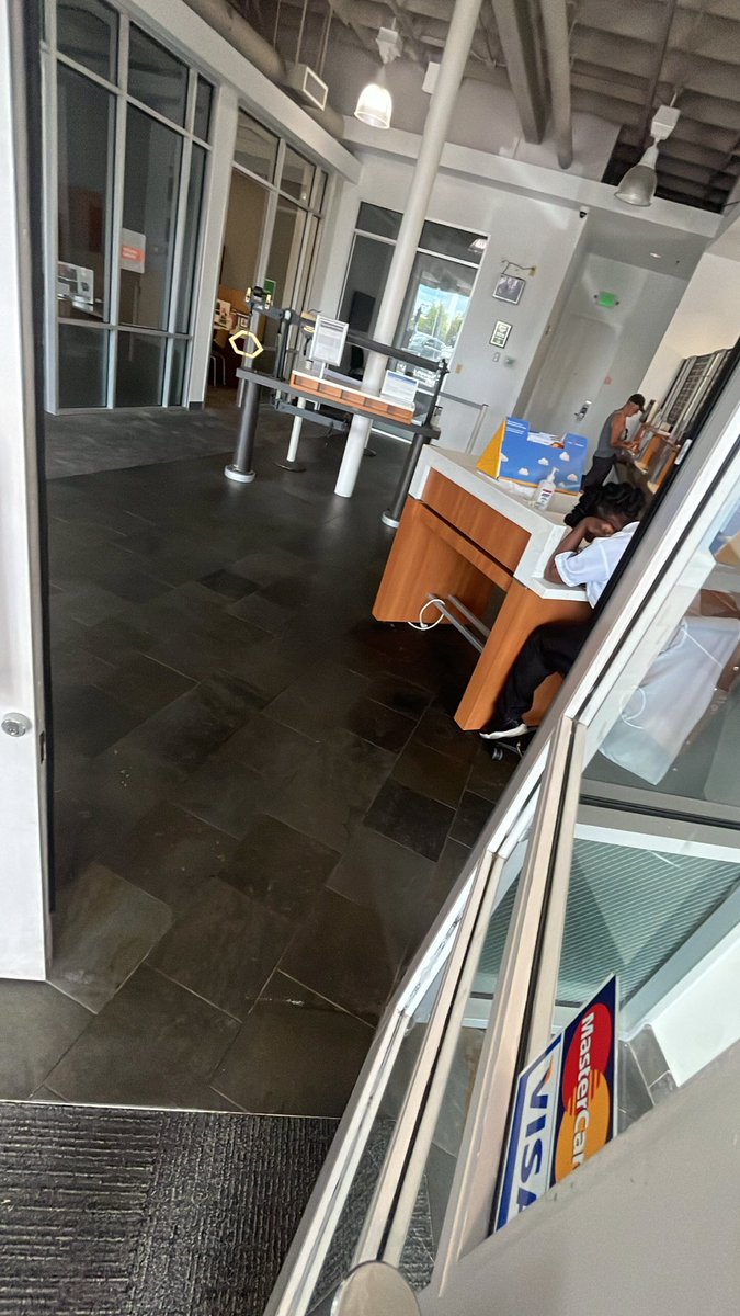 saviiichiraq23's tweet image. Everytime i touch 20 i tuck ✋🏾🤚🏾 #Freedagang #Bustdowndayscoming