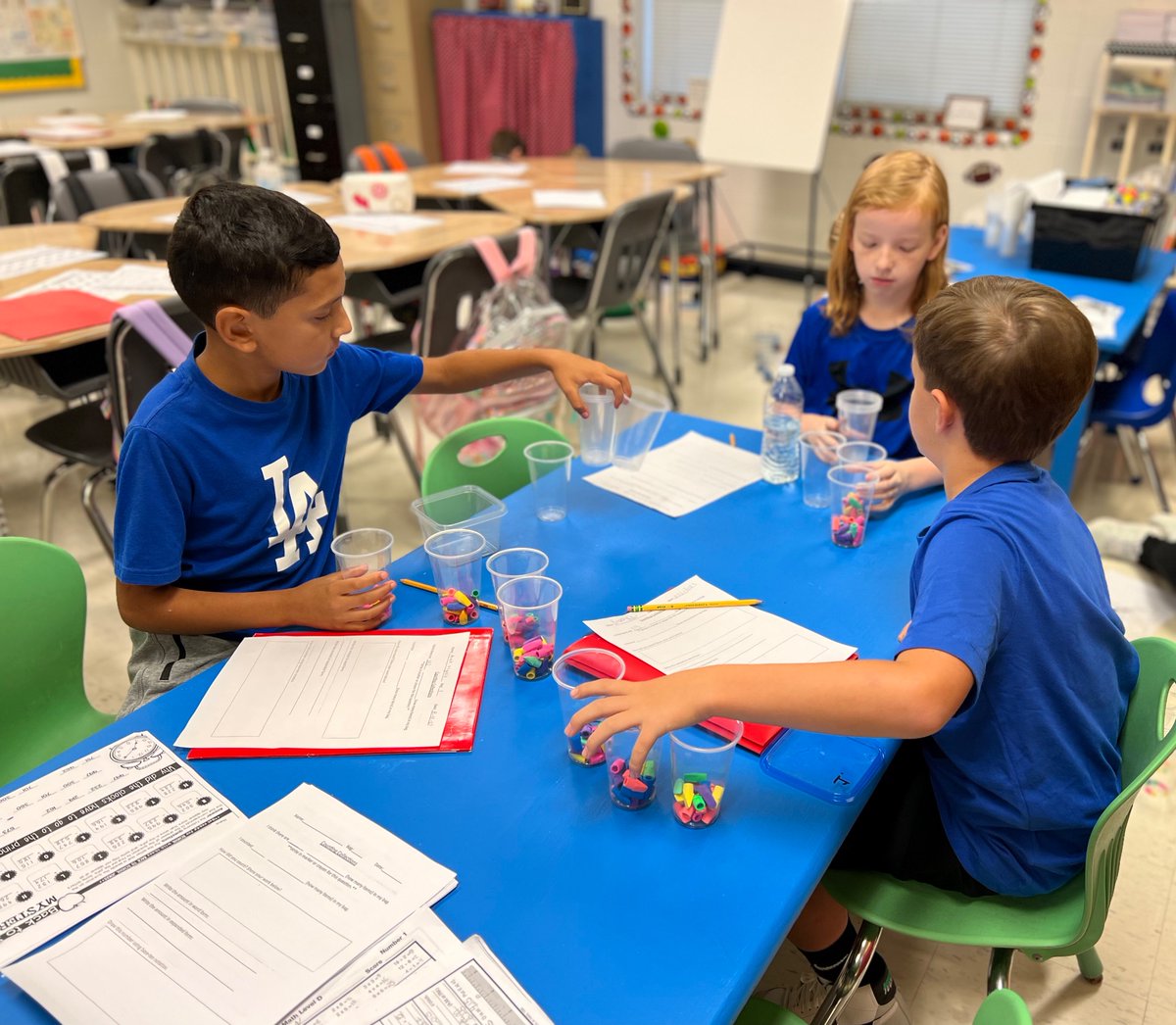 garretthasclass's tweet image. Our students had a great time getting back into number sense routines last week. 😀 #countingcollections @TCBOE_FHS @TCBOE @buttram_caprice @FHS_Ritchie @AMSTI_UM @AMSTI4all @asimpson_anita