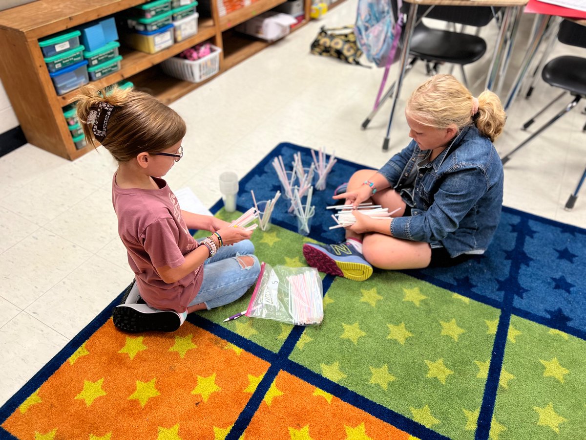 garretthasclass's tweet image. Our students had a great time getting back into number sense routines last week. 😀 #countingcollections @TCBOE_FHS @TCBOE @buttram_caprice @FHS_Ritchie @AMSTI_UM @AMSTI4all @asimpson_anita