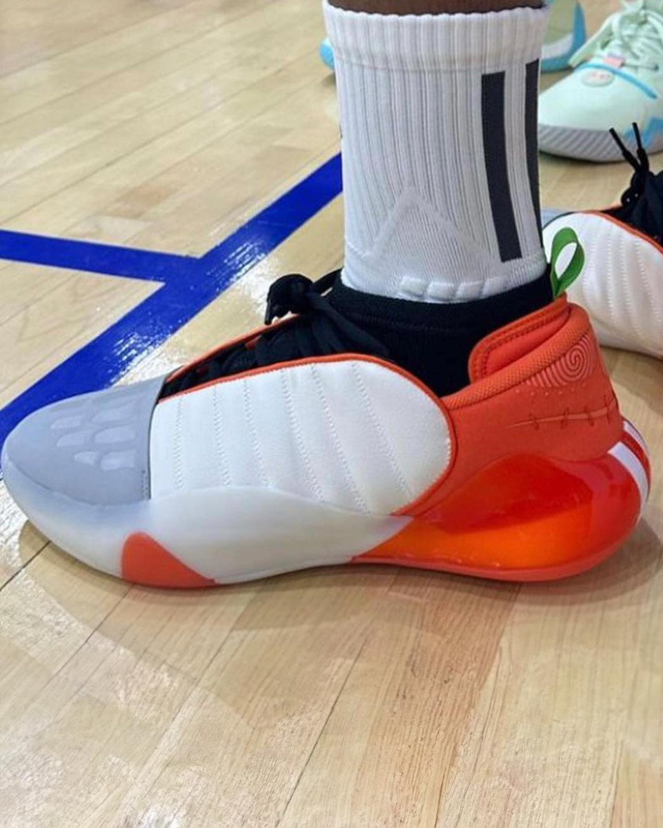 DripRapTV's tweet photo. FIRST LOOK: Harden Vol. 7 ‘Halloween’ 🎃 https://t.co/ttDZ09pxZz