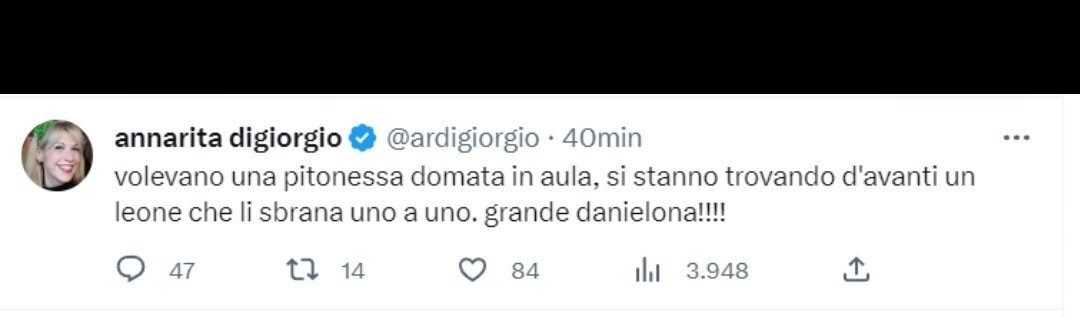 @stebaraz Continua a perseverare con 'd'avanti', gli avverbi di luogo della prima elementare sono uno scoglio arduo da superare.