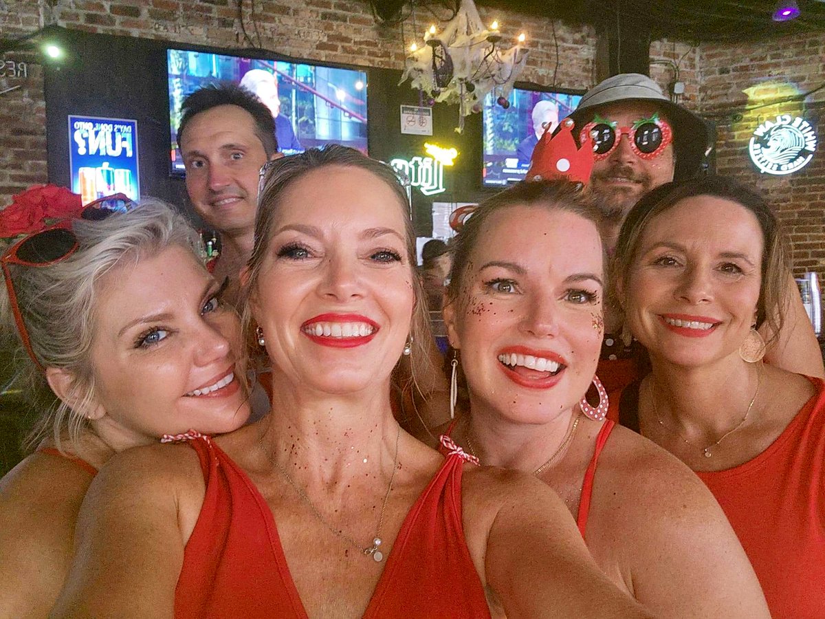 sherritabor's tweet photo. #RDR23 #NOLA #reddressrun #Bourbon https://t.co/ZCj2pdUvCn