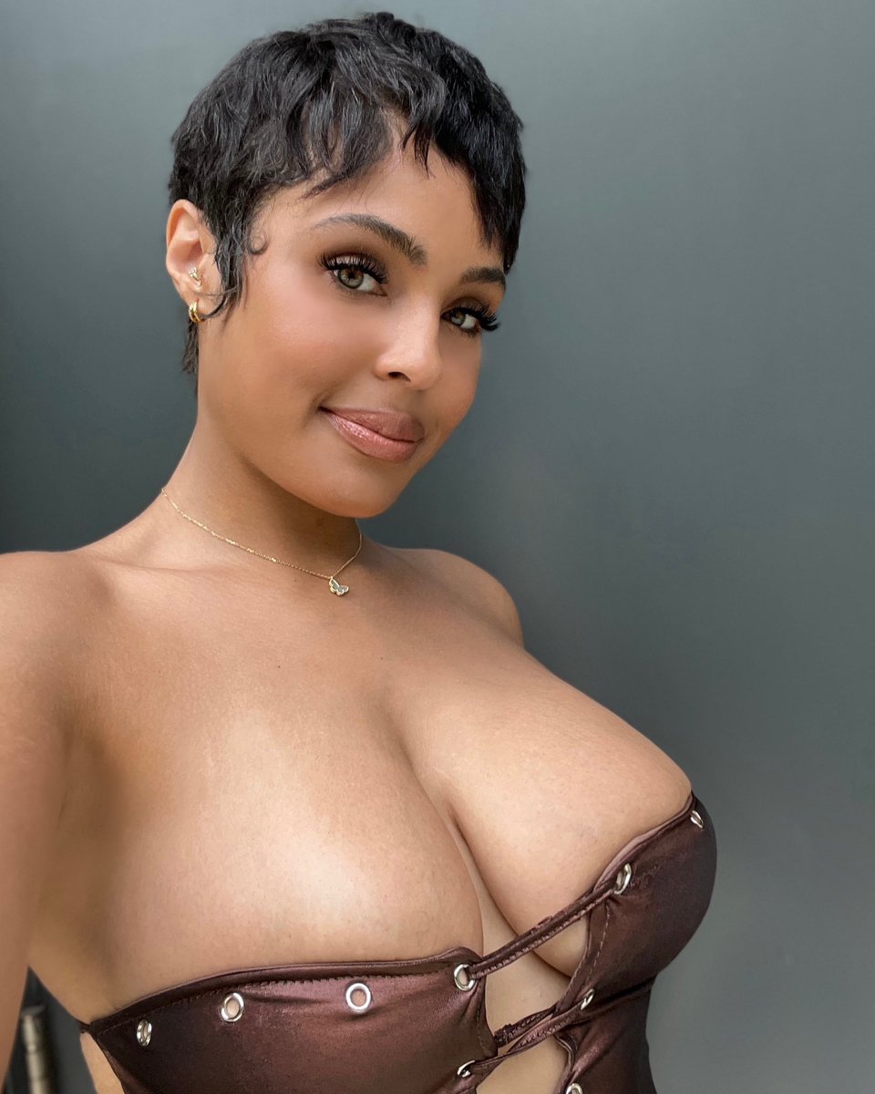 Jasmine Grenaway tweet media