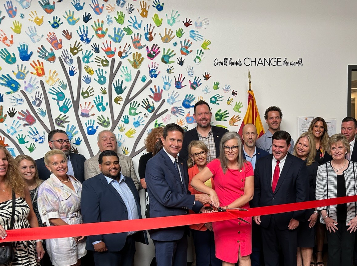 mercycareaz's tweet photo. Collaborating with @ArizonaDCS and many other community leaders on the new #AZDCSWelcome Center for Arizona's youth is an honor beyond words. This is truly a wonderful, welcoming space for the most vulnerable young people in our state. #becausewecare #MercyCares4AZ https://t.co/dGg3olj59i