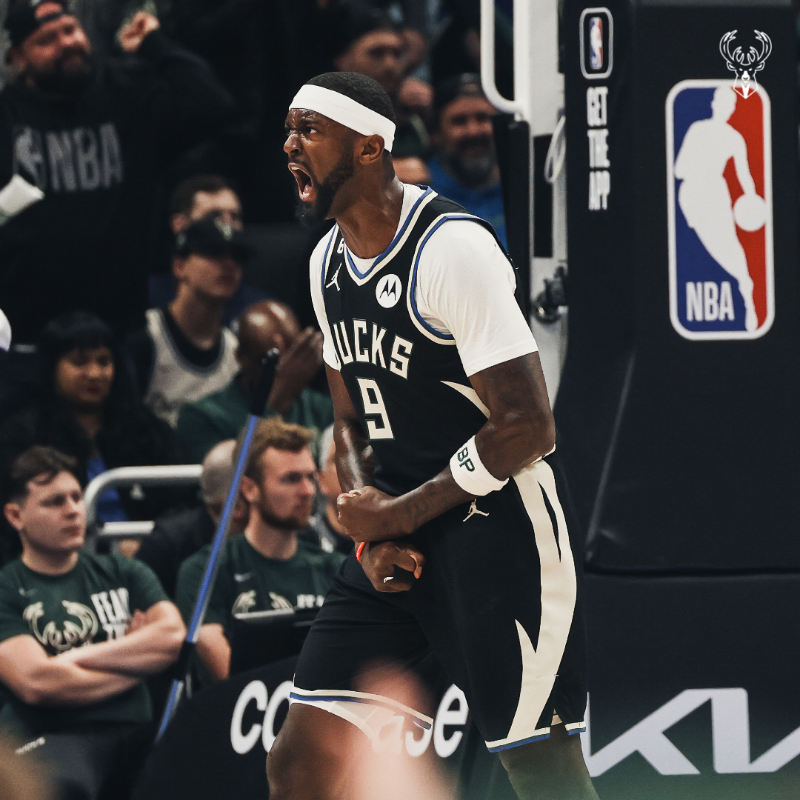Bucks's tweet photo. The best snaps from Bobby's '22-23 season 📸

@BPortistime | #BucksPlayerWeek