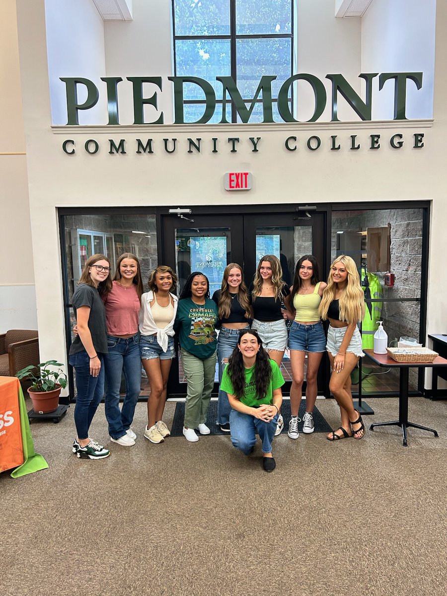 piedmontcc's tweet photo. 🎉Welcome back Pacers!

It's been a great first day of classes and we're looking forward to a semester filled with learning, growth and new possibilities.

#PCCYourHometownCollege #PCCPacerPride https://t.co/ve44dPC9rp