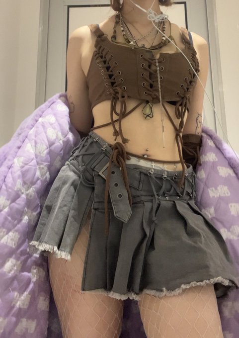 i luv boomtown i luv my friends https://t.co/jHW5eQQfqT