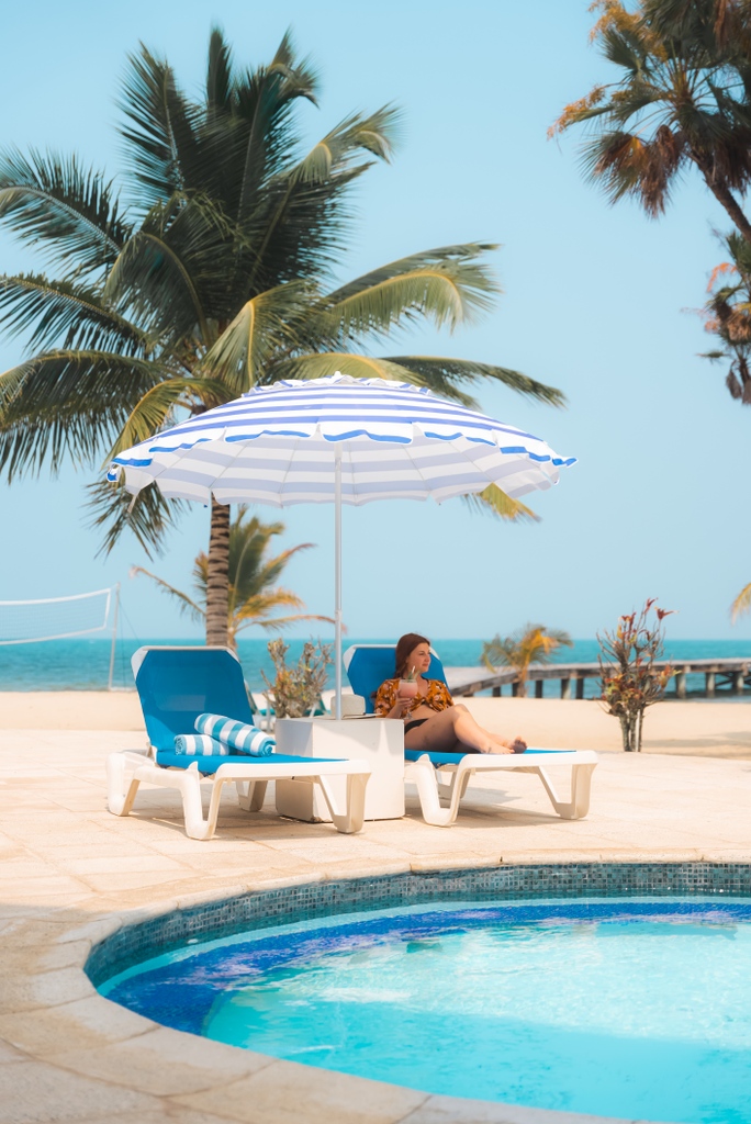 BzeCollection's tweet photo. The summer escape you've been waiting for. Escape to any of The Belize Collection resorts and get 15% off rooms and $100 USD in resort credit when you book three nights or more. 

For bookings email reservations@thebelizecollection.com or call +501-822-3851 https://t.co/FmI3xOU1V9