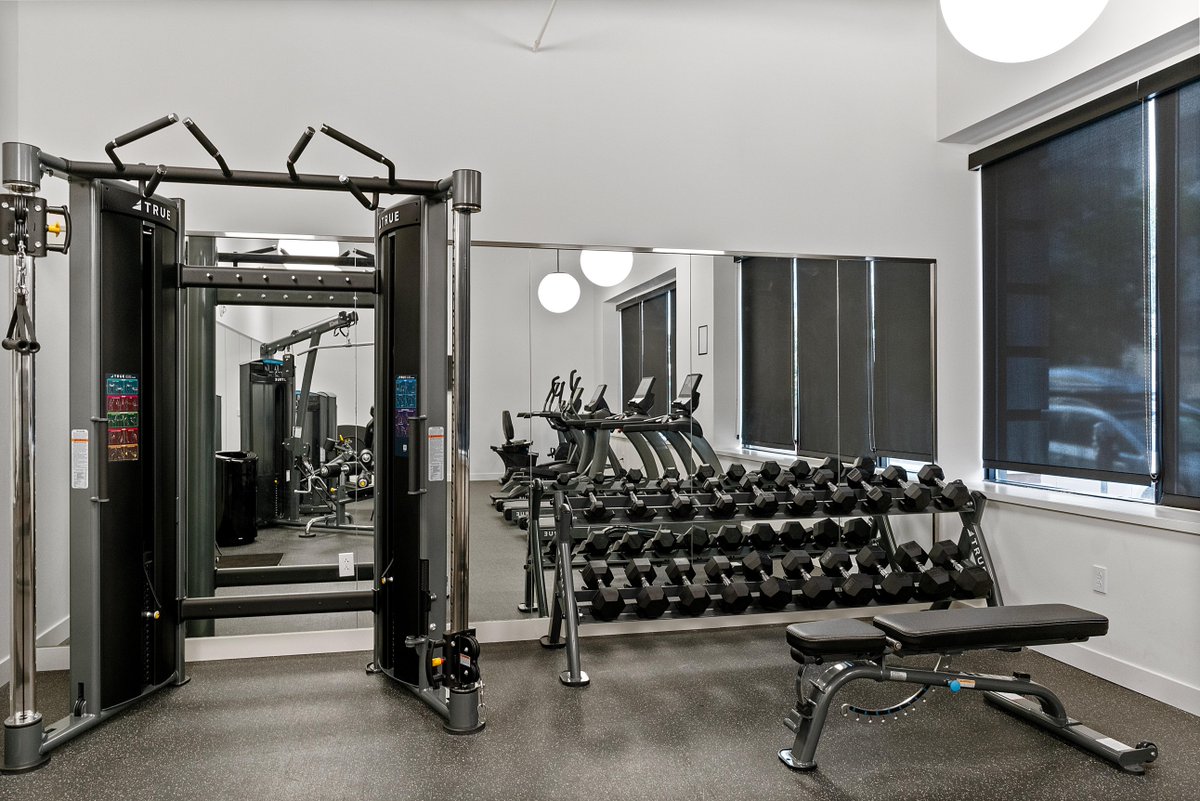 BallparkHeights's tweet photo. Discover your best self at Ballpark Heights 

#stlapartments #fitness #ballparkheights #apartmentgym https://t.co/gzHvJsFRNY