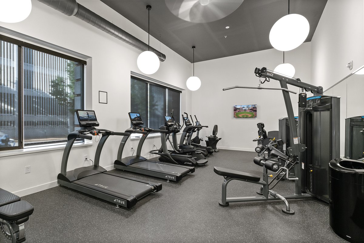 BallparkHeights's tweet photo. Discover your best self at Ballpark Heights 

#stlapartments #fitness #ballparkheights #apartmentgym https://t.co/gzHvJsFRNY