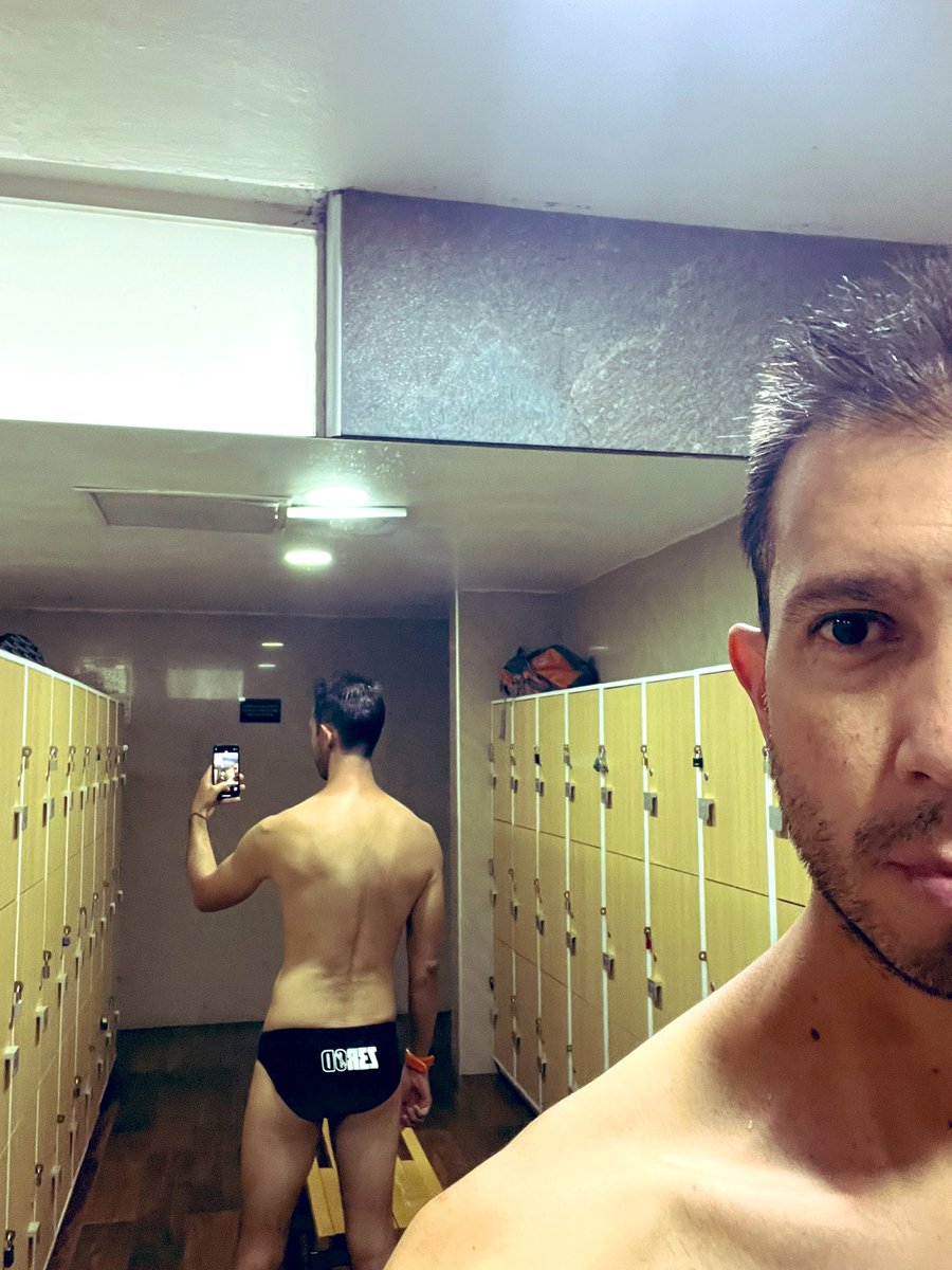 AlexGaribay11's tweet photo. #swimming #Zerod https://t.co/VTepdGclNU