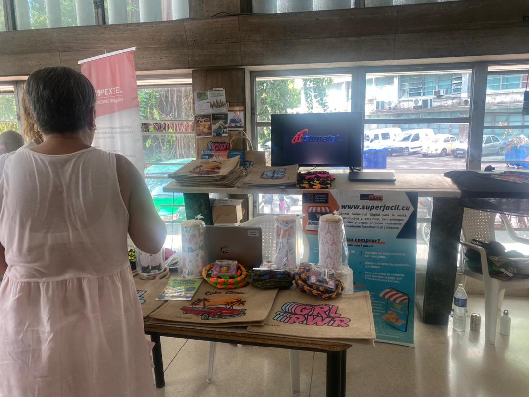 CITMATELOficial's tweet image. 📜Recibe #Citmatel reconocimiento por su participación en la Feria de #ComercioElectrónico organizada por el gobierno de Plaza de la Revolución y el #Mincom. 
@MINCOMCuba
#CambiateALoDigital
#CubaPorLaTransformaciónDigital