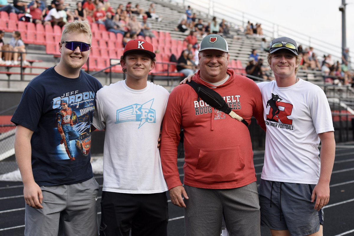 A huge THANK YOU to the Hartmans, the Coynes, and their awesome team who provided food for both the Roosevelt and Norton football teams after their last scrimmage. They even stayed to help serve and grill for the event. #riderprideiscitywide ❤️🖤