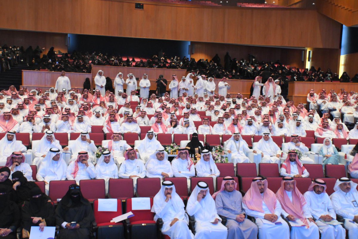 DAHUniversity's tweet photo. استضافت #جامعة_دار_الحكمة لقاء ( مستعدون )بحضور مدير عام #تعليم_جدة وأكثر من 1200 مدير ومديرة مدرسة، لمناقشة جاهزية المدارس لبدء العام الدراسي الجديد ١٤٤٥ه. 
راجين لهم تحقيق المزيد من النجاحات في مسيرتهم التعليمية.

#دار_الحكمة #DAHuniversity https://t.co/gAZbGWdVH6