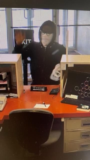 Beaver County District Attorney, local police, state police, and other authorities are looking for this man Derrick Grant of Pittsburgh. #WPXI