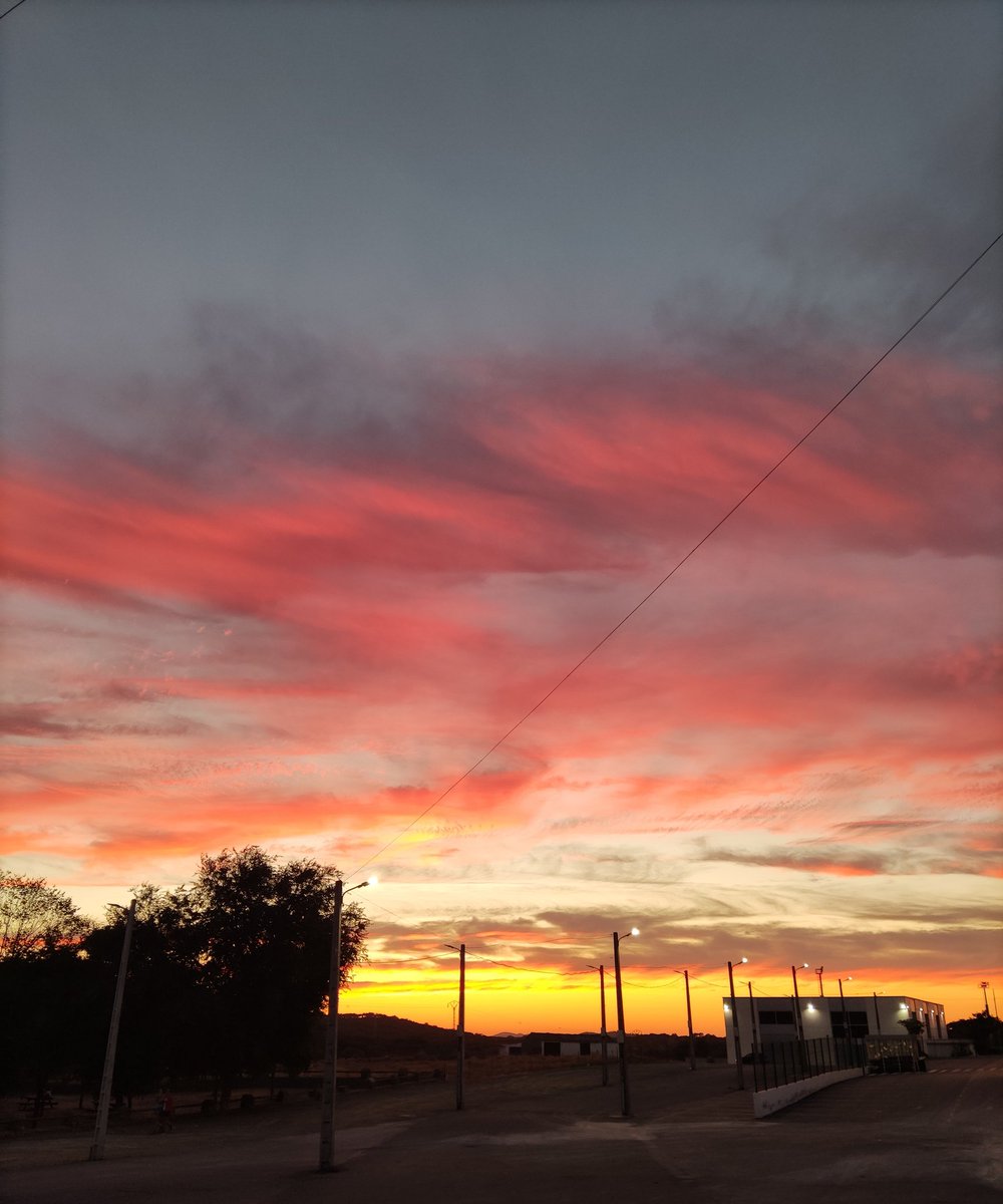 marifv12's tweet photo. Hoy estaba el cielo demasiado bonito ❤️‍🩹🫶 https://t.co/PM39ANUOY3