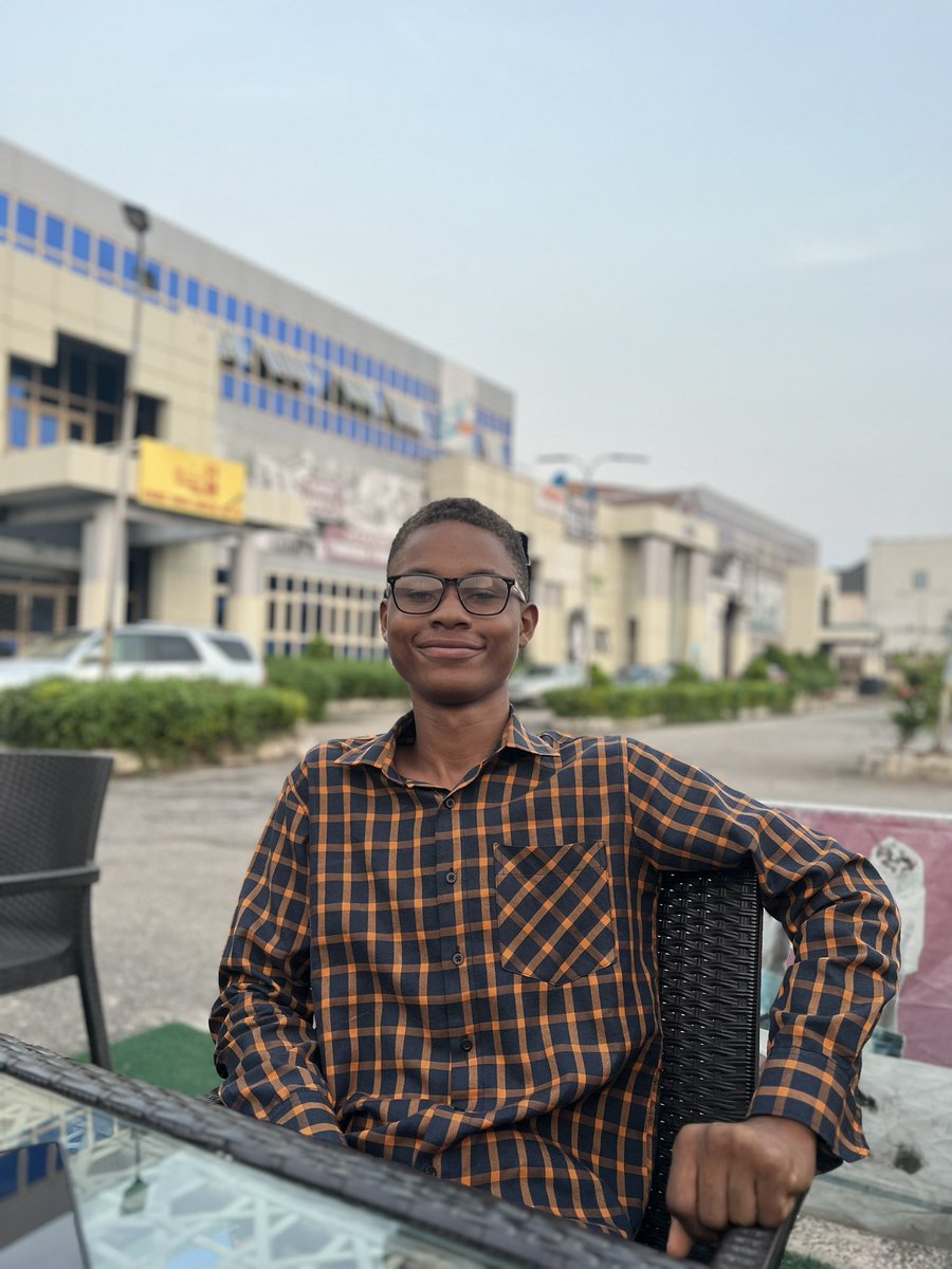 preciousebere's tweet photo. So @ebere_testimony had always wanted to be a pilot, he was very handy with fixing a lot things he spoils in the house, always very energetic.

My elder brother already forsaw a future for him in tech, but then he never had a bearing. 

#threadstorytime https://t.co/pRj6oGij7a