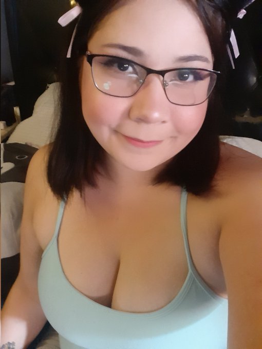 Super busy month, finally starting to wind down. Things have been good though. For one, I have new #CatEars<a href="/tag/makeup"class="tags"><span>#makeup</span></a><a href="/tag/corset"class="tags"><span>#corset</span></a><a href="/tag/catears"class="tags"><span>#catears</span></a>