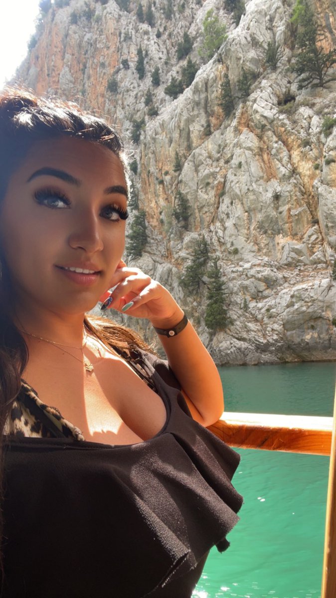 AlesyaNovaa's tweet photo. #4th day of vacation #greencanyon #chillday #sun #beautifulweather https://t.co/VMcVqsRpRX