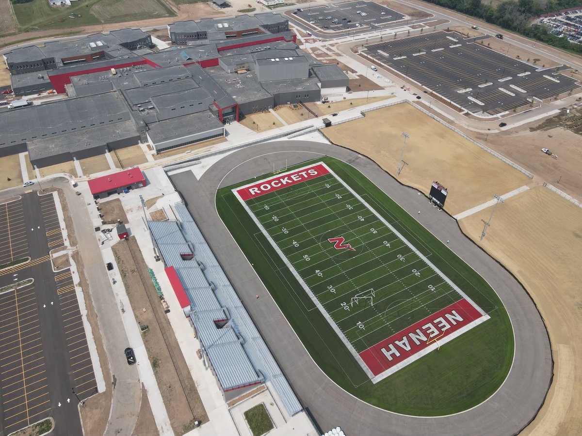 Neenah Joint Schools tweet media
