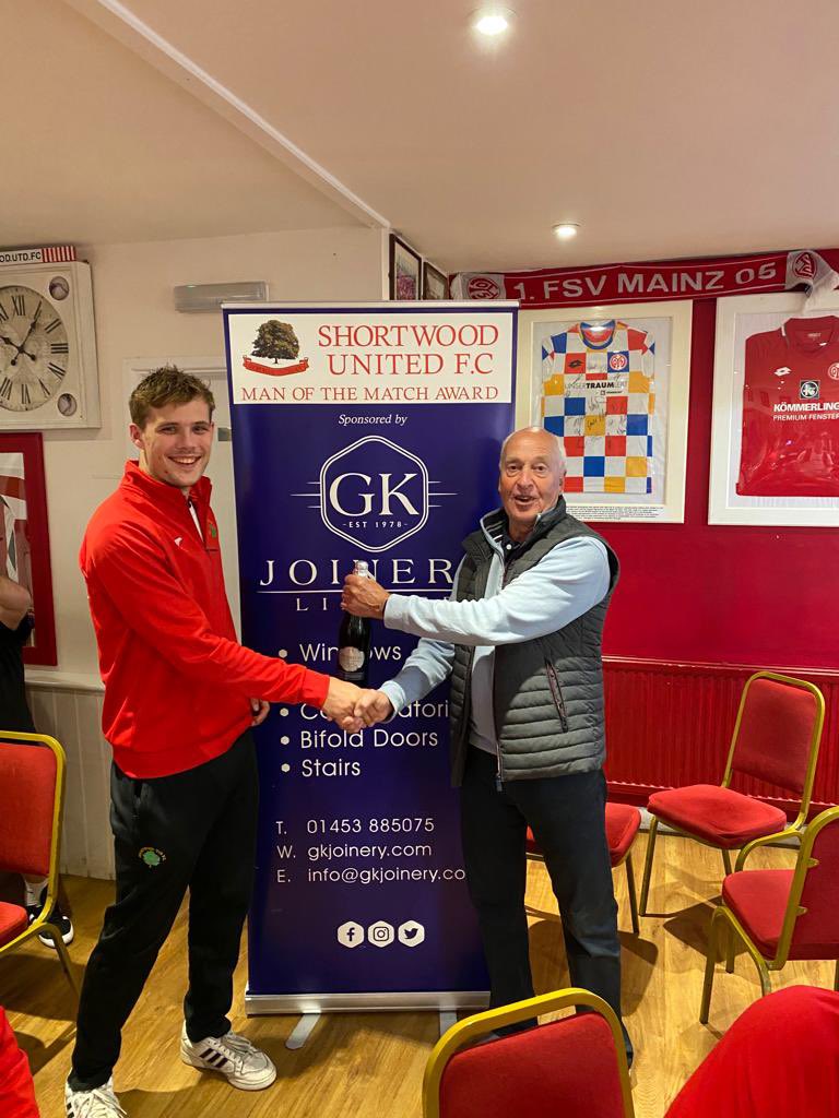 ShortwoodUtdFC's tweet image. Joe  Tryner received man of the match award after tonight’s win against Calne ..