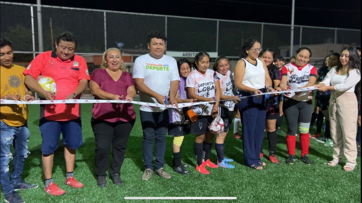 MarisaFrancoC's tweet photo. Ayer inauguramos el cambio de luminarias del campo de fut7 de #SamPool, ubicado en la nuestra cabecera municipal. Estamos invirtiendo en mejores recintos para nuestros deportistas, brindando espacios dignos para su sano esparcimiento. ¡Le apostamos al deporte! 
#CiudadEnMovimieto https://t.co/Mx95hHg51V