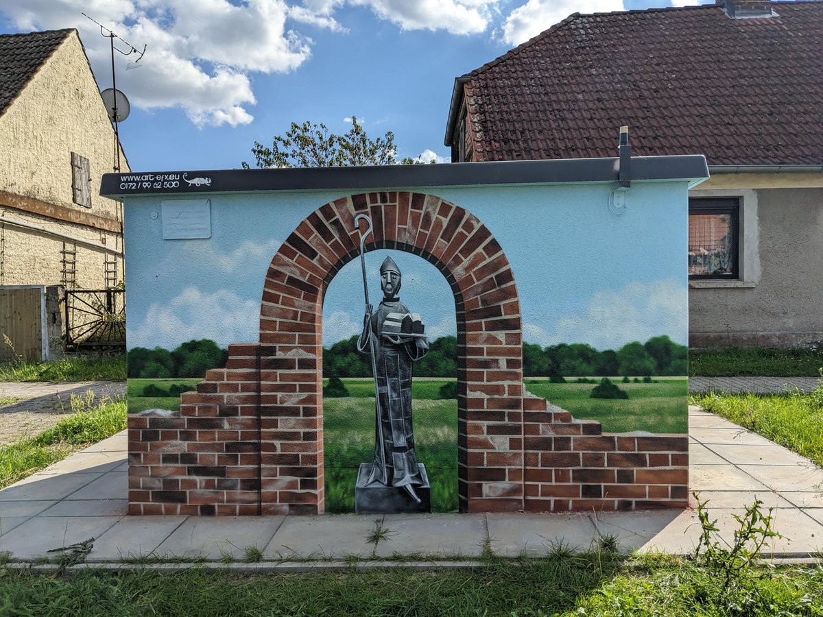 CoraLandshuter's tweet photo. Herzlich willkommen in #Jerichow #Trafokunst #kloster #klosterjerichow von @AvaconAG https://t.co/fPcrsXOrlp