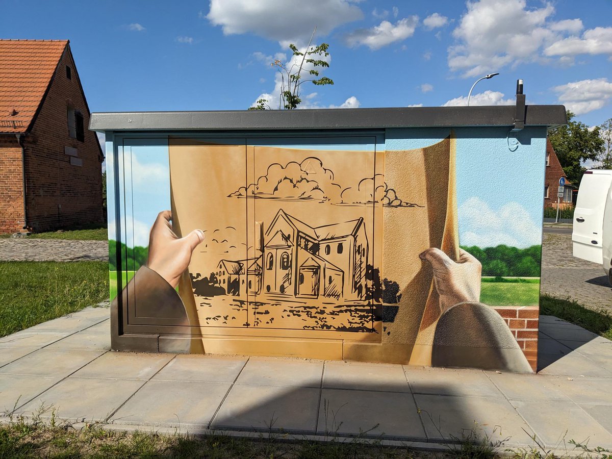CoraLandshuter's tweet photo. Herzlich willkommen in #Jerichow #Trafokunst #kloster #klosterjerichow von @AvaconAG https://t.co/fPcrsXOrlp