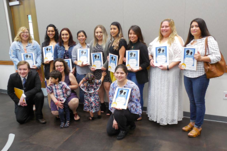 utamodlangs's tweet photo. It’s official! The UTA Spanish Community Translation and Interpreting Program is a finalist for @EdExcelencia 2023 Examples of Excelencia, the only national effort bringing attention to evidence-based practices that work for Latino students in higher education. #GrowingExamples https://t.co/mhQ0ht2PRm