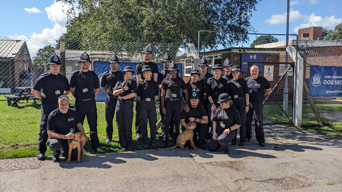 Hants_IOW Fire Dogs tweet media