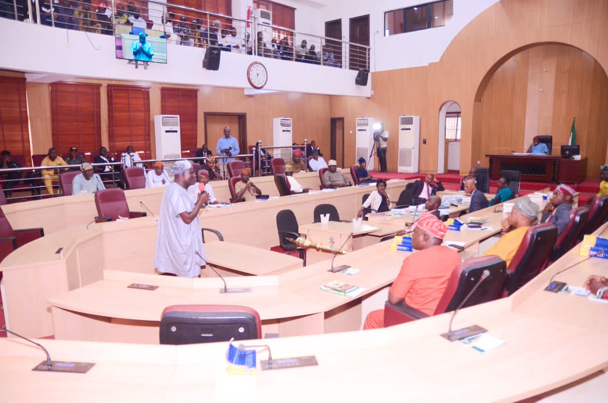 AOEgbedun's tweet photo. The Ọsun Assembly today commenced the screening of nominees for positions of Chairmen, Vice Chairmen and Members of Caretaker Committees of Local Governments, Local Council Development Areas (LCDAs) and Area Councils in Osun State.

The screening exercise for the nominees for 30 local government, 32 LCDAs and 7 Area Councils commenced on the floor of the House after I reeled out the names of the nominees as communicated to the House by the Executive Governor of the State, @AAdeleke_01, in line with constitutional provisions. 

The Assembly will expedite the screening process to facilitate quick reorganization of the Local Councils for optimal service delivery.

____
AOE