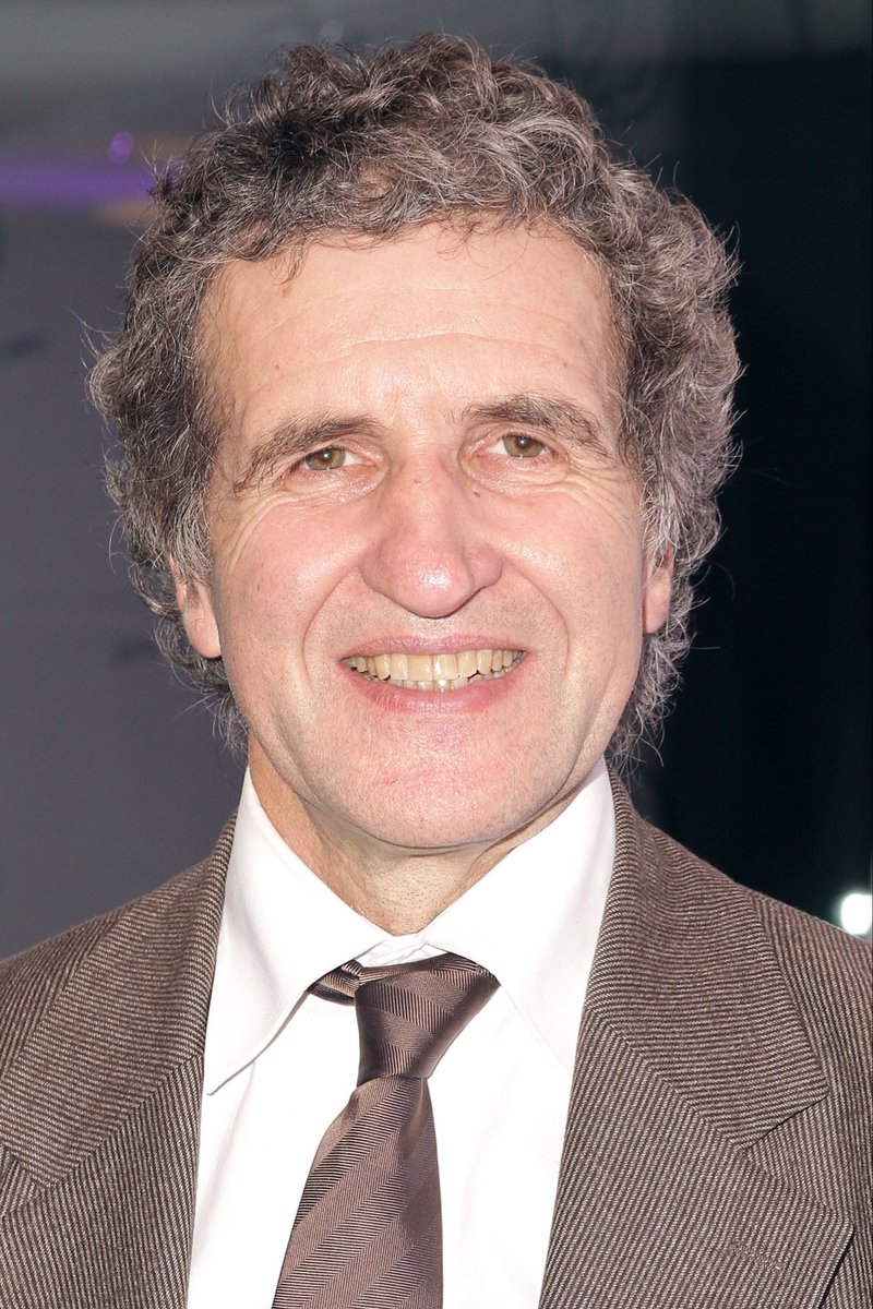 Je ne peux pas m' empêcher de penser qu'il fut l'objet d'une énorme injustice. Non reconduit comme président de <a href="/LCP/">LCP</a> par une triste magouille. 
Il avait du rebondir dans le privé mais la télévision publique était sa maison. Chacun l'aimait et le respectait. C' était mon ami.