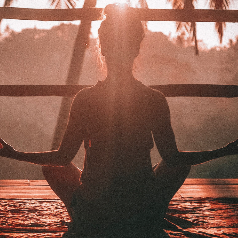StationR3's tweet photo. Meditating is such a great way to unwind after a long day, and it's even better with some fresh air. Where in Atlanta do you love to sit and enjoy the scenery?
.
.
.
#wellness #meditation #inspiration https://t.co/LpKW7kE8yZ