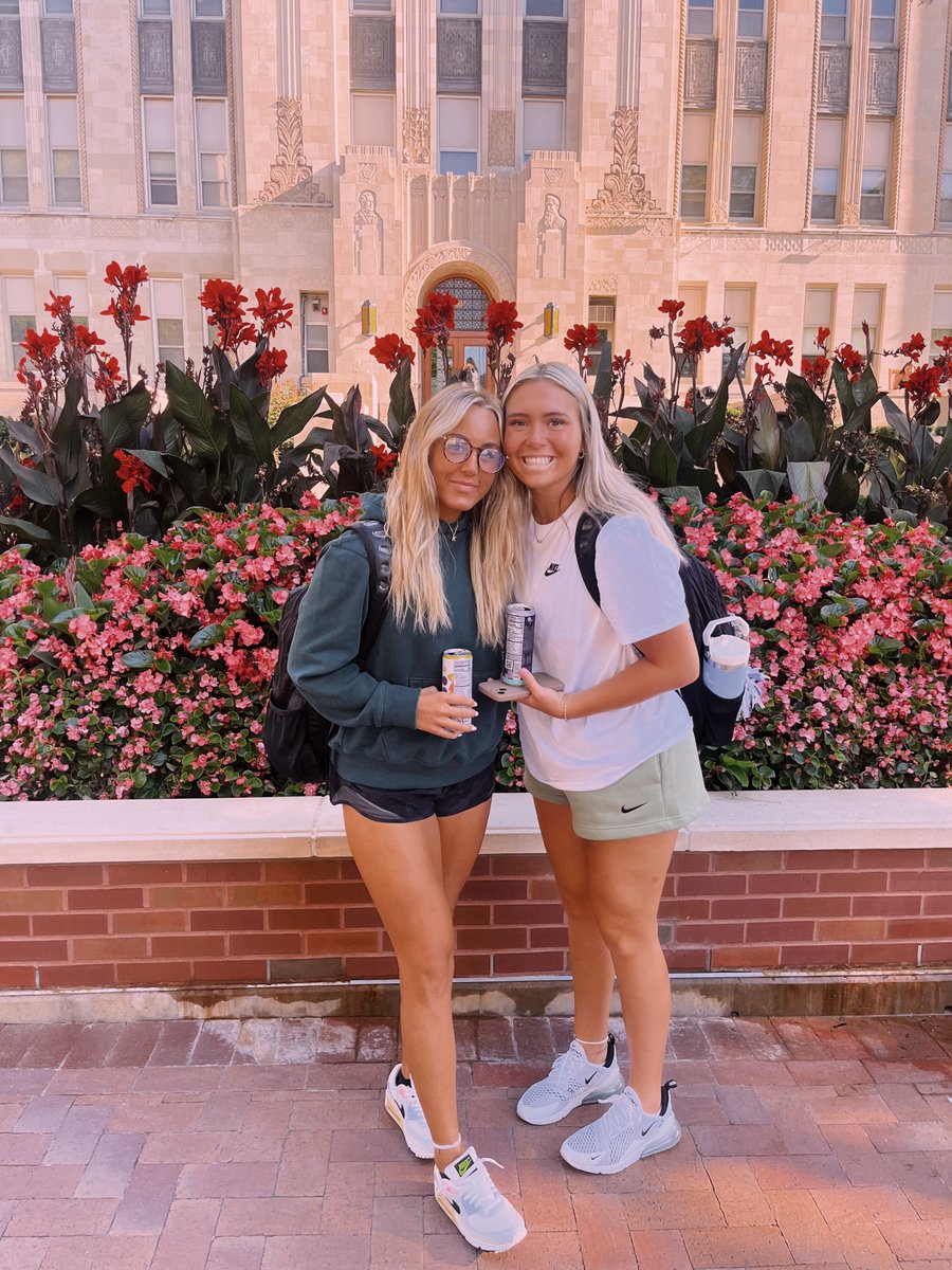 📚First Day of School is in the books!
#GoJays