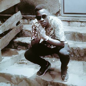 kaydavismusic's tweet photo. New chapter closer. Am #Making27Years this Friday.

Did you know that i share a birth date and month with my elder sister Janet ❤🙌

Which year was i born family?

#NewAgeLoading #KDMLiveIn #AALPAWE2023 https://t.co/ZU7qBEZH2s