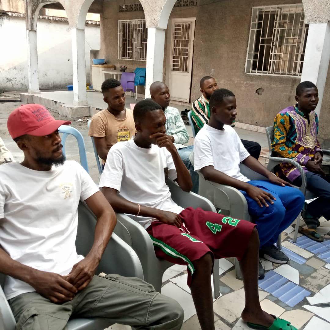 KalubiVane23427's tweet photo. MPN/MOBILISATION ET PROPAGANDE NATIONALE

Dimanche,le 13/08/2023 à Kinshasa,le coordon dla MPN/STRATEGIE, #JIRESSE #YALHO BOB a échangé avc son bureau pr préparer l'installation d'une nouvelle coordination au YOLO NORD, C. Kalamu.

#FN,Force Numérique MPN-UNC https://t.co/Vq0Filbimq